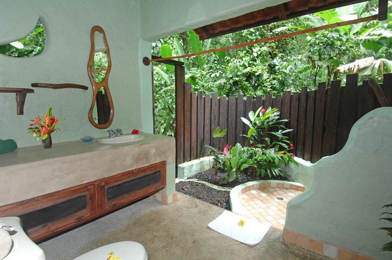 Playa Nicuesa Rainforest Eco Sanctuary غولفيتو المظهر الخارجي الصورة